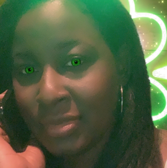 Meet your Posher, T - Picture 2 of 5